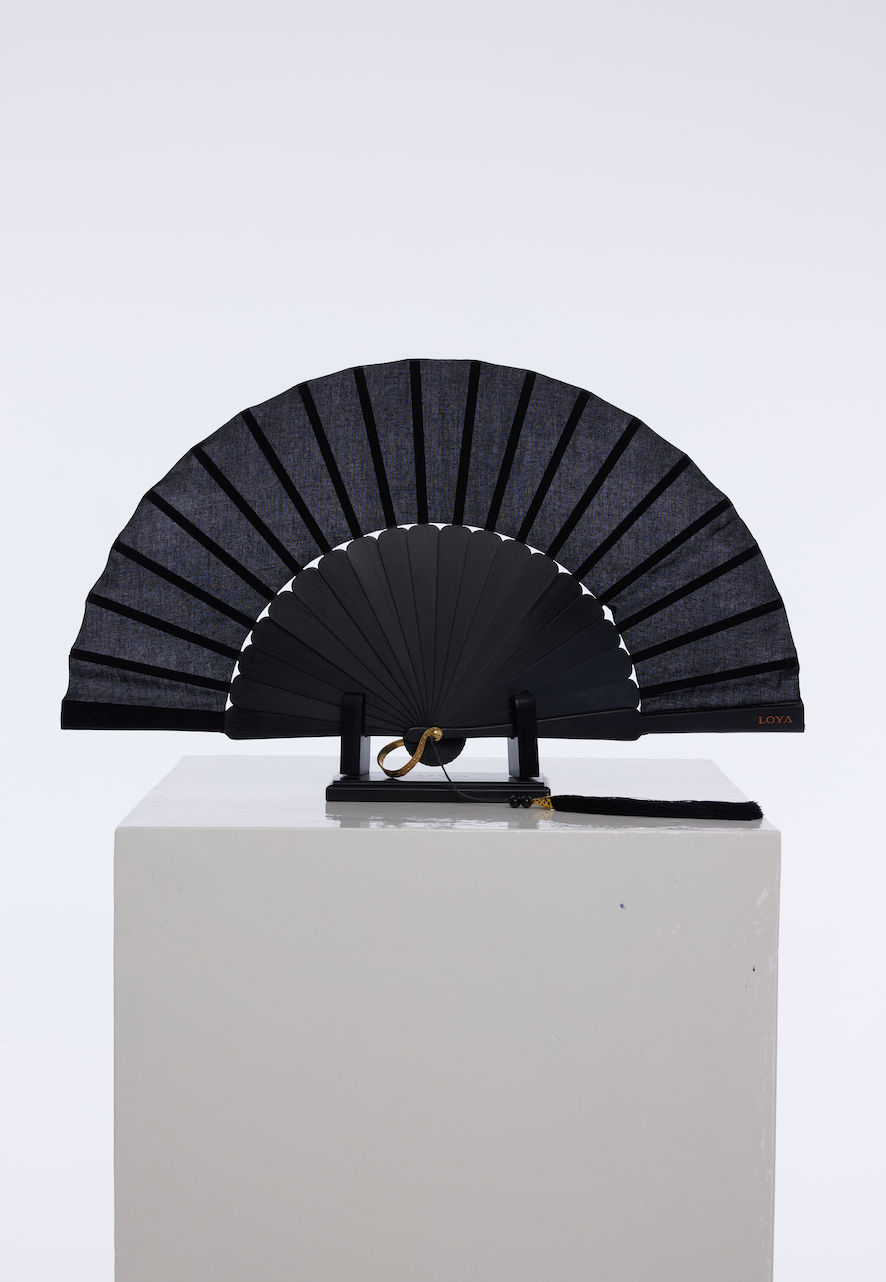 Hand fan COAL