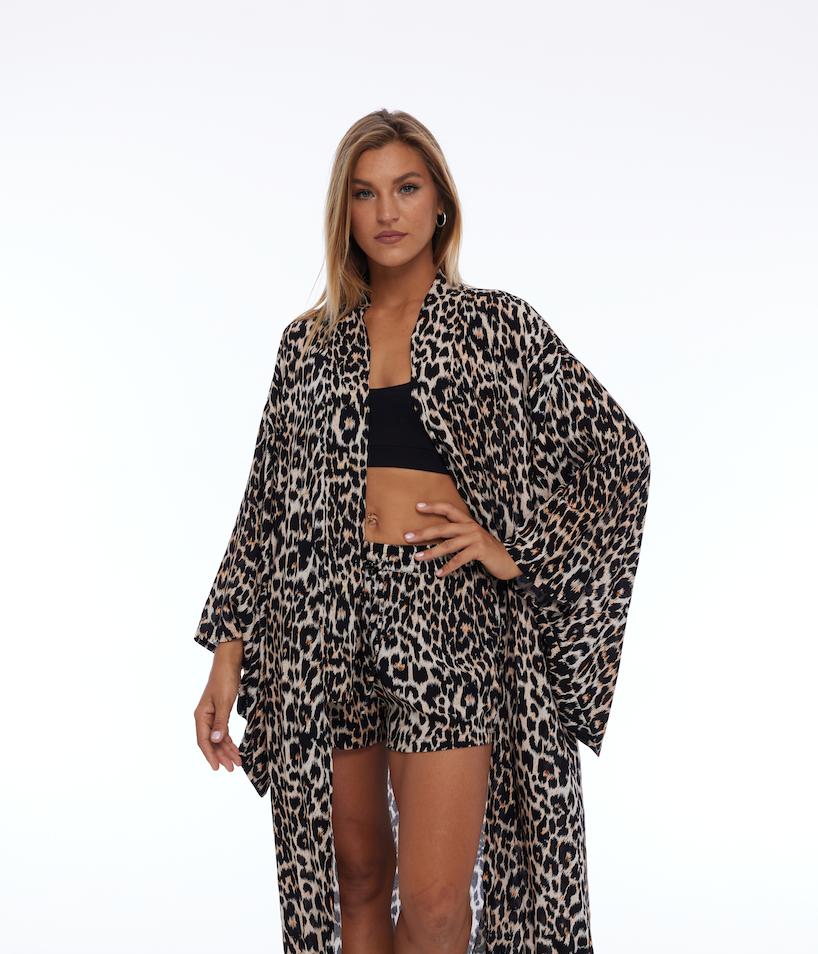 Shorts LEOPARD women